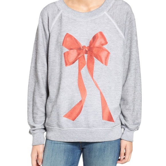 WILDFOX I’M THE PRESENT GRAY GRAPHIC PULLOVER - Picture 3 of 4